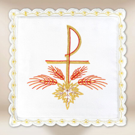 Palka haftowana biała