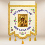 chorągiew kościelna Królowa Polski chorągiew kościelna Królowa Polski