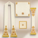 Ornat haftowany rzymski “z Różami”