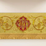 Baldachim haftowany na procesję