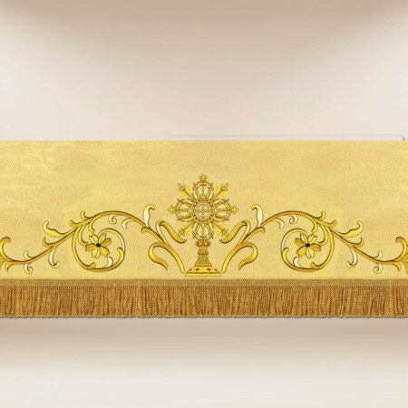 Baldachim haftowany na procesję