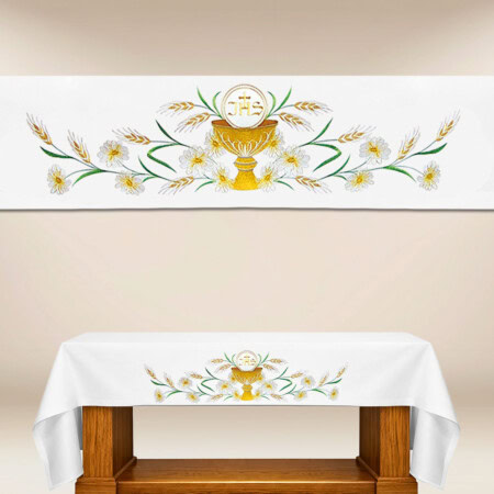 Obrus z haftem czołowym