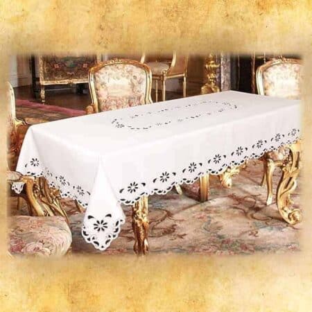 Obrus haftowany "Roksana Maxi"