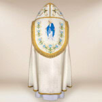 Kapa haftowana “Matka Boża Różańcowa”