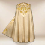 Kapa haftowana “Santuario”