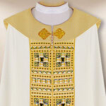 Kapa haftowana "Roma Gold"