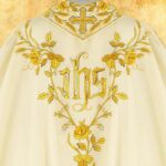 Stuła haftowana "Magnificat"
