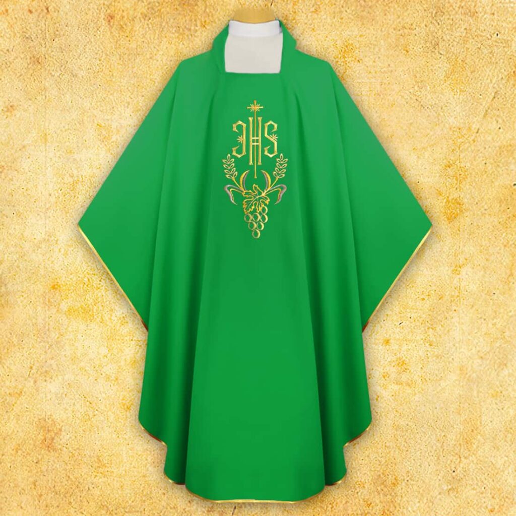 Ornat haftowany IHS zielony