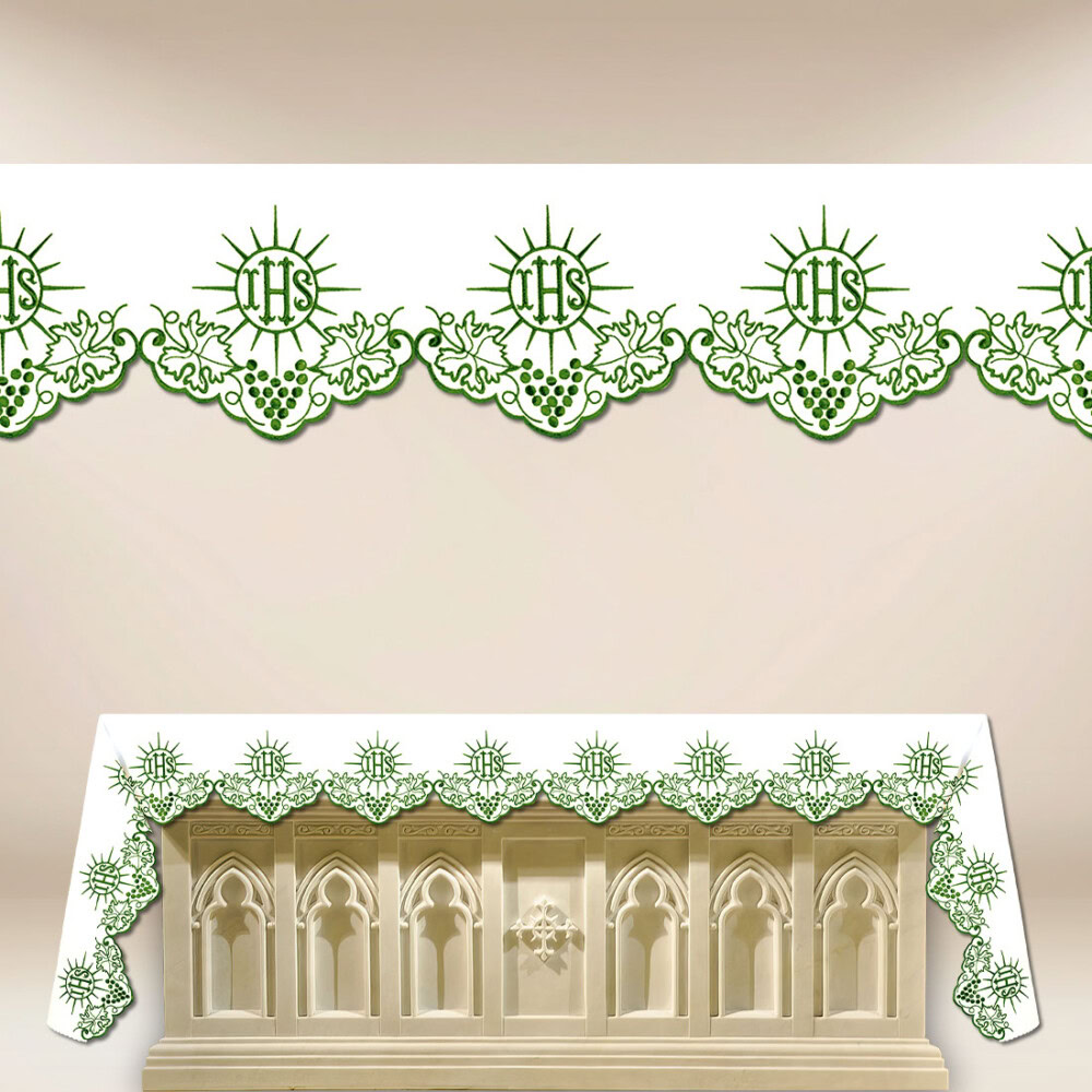 Obrus haftowany “Cristiano” złoty – na dowolny wymiar