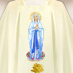 Ornat haftowany Madonna Di Lourdes