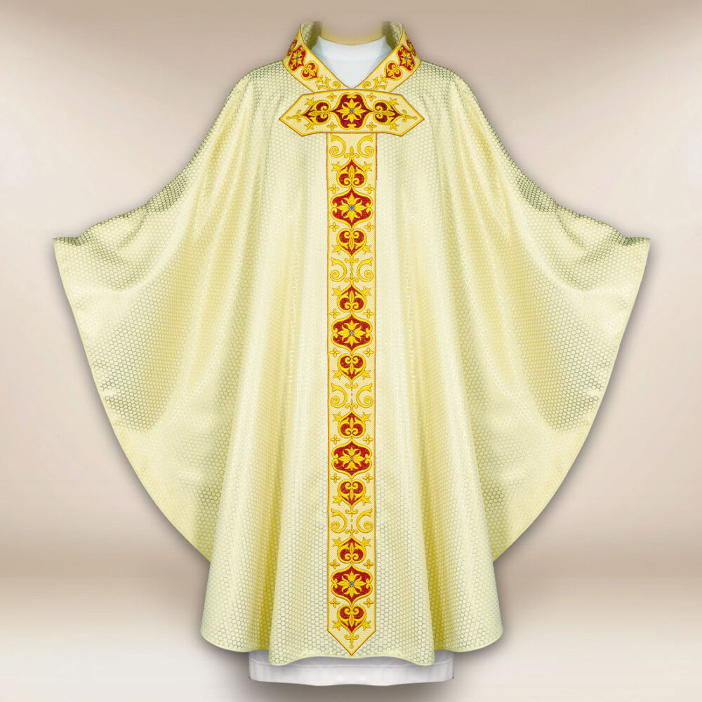 Haftowany ornat liturgiczny ecru ze złotym pasem