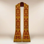 Liturgiczna rzymska stuła haftowana bordowa