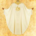Ornat Haftowany "Magnificat"