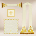 Ornat haftowany rzymski “Feliz Navidad”