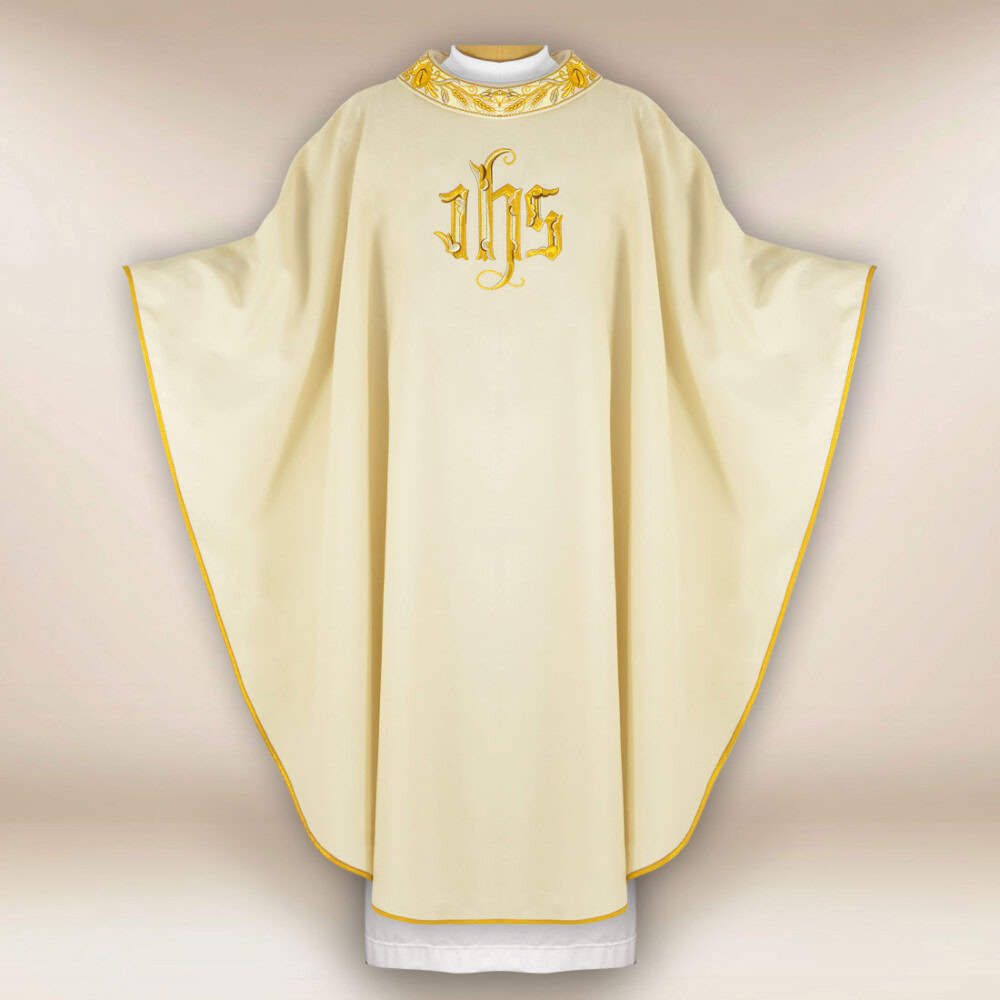 Ornat liturgiczny z haftem IHS