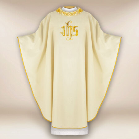Ornat liturgiczny z haftem IHS