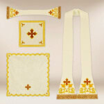 Ornat haftowany rzymski “Baranek Boży”