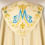 Kapa haftowana "La Madonna Del Rosario"