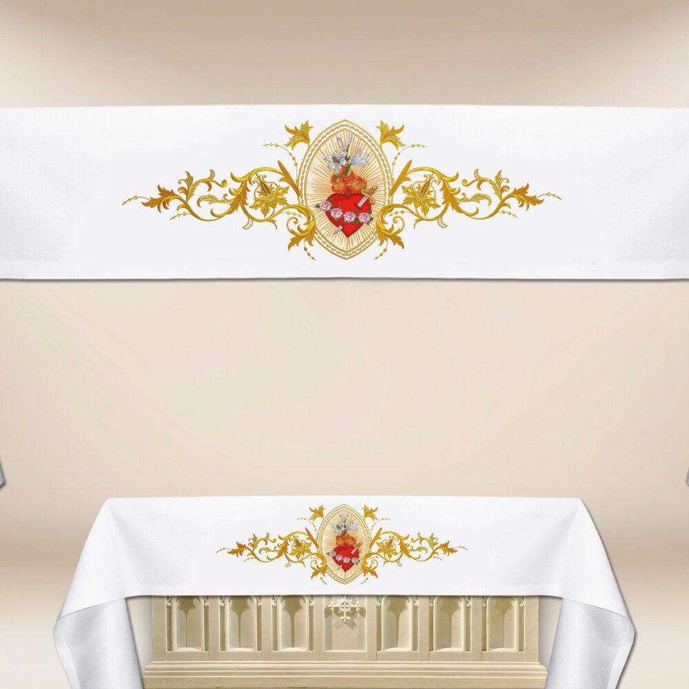 Obrus haftowany liturgiczny Serce Maryi Obrus haftowany liturgiczny Serce Maryi