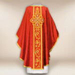 Ornat liturgiczny czerwony z IHS