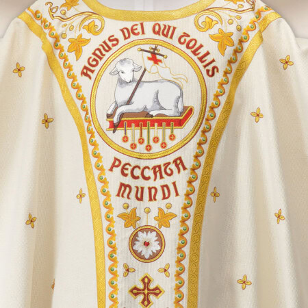 Ornat haftowany “Baranek Boży”