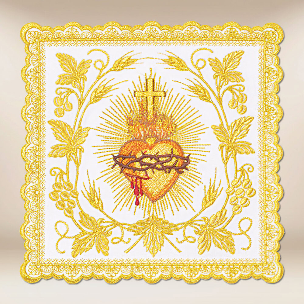 Palka bogato haftowana złotą nicią