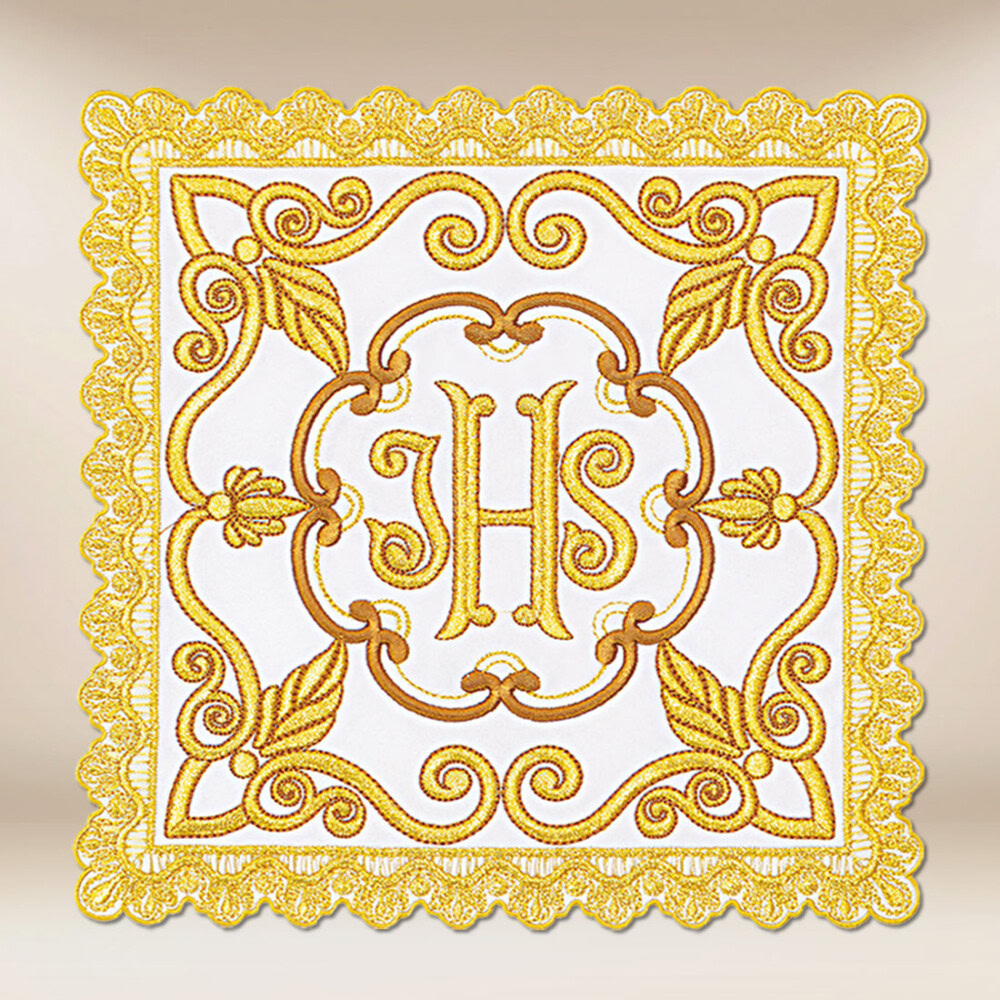 Palka bogato haftowana złotą nicią