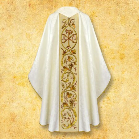 Ornat haftowany "Christum"