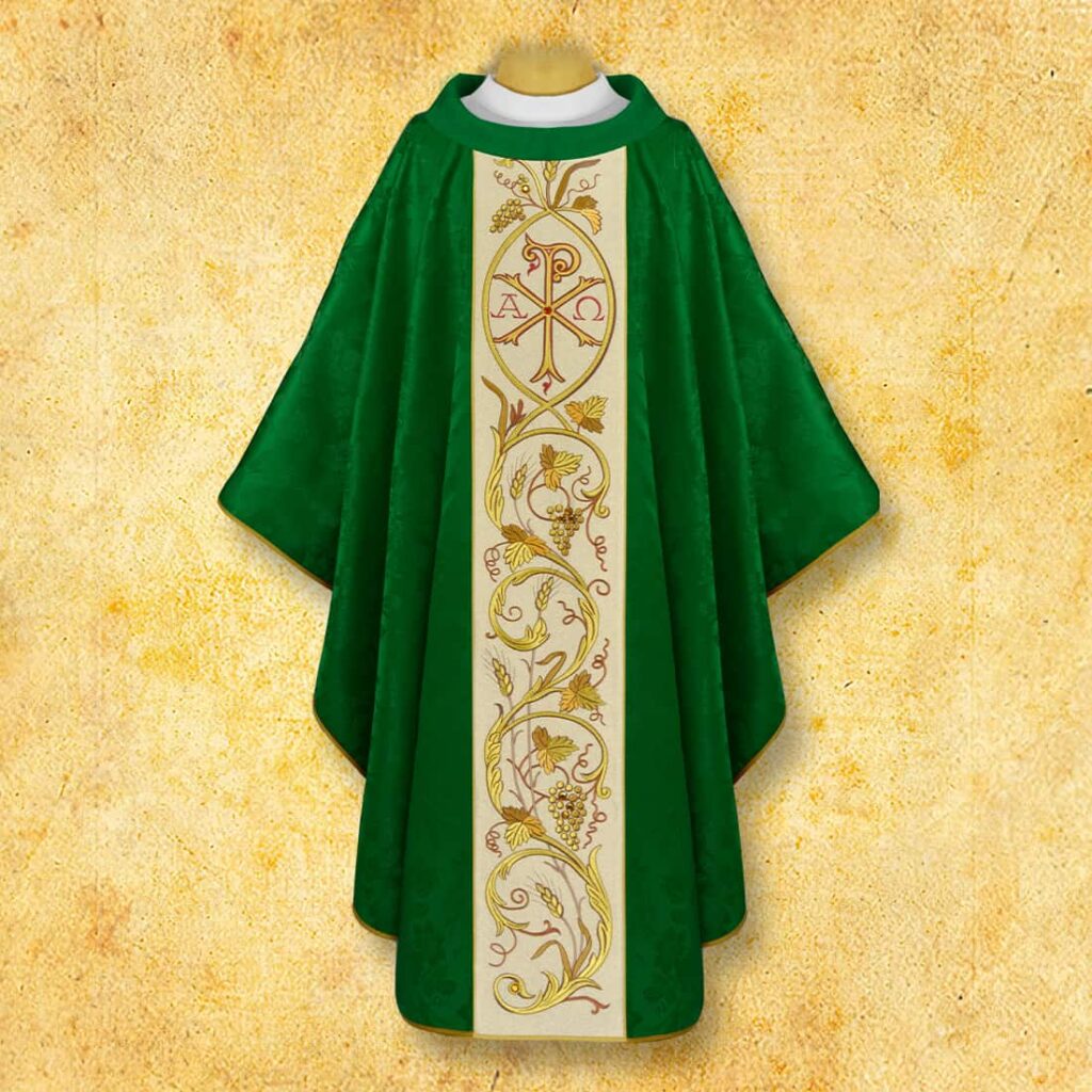 Ornat haftowany z PX Christum