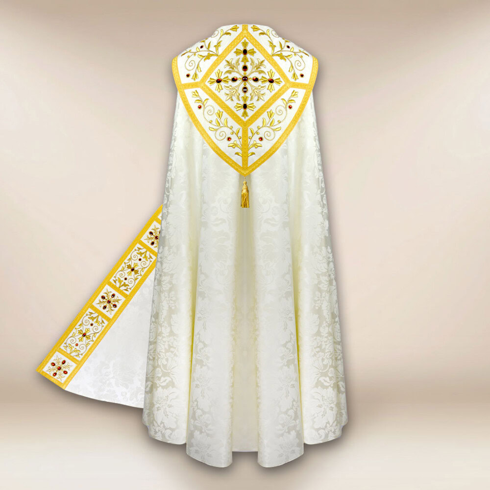 Haftowana kapa liturgiczna w kolorze ecru