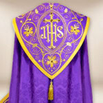 Kapa haftowana fioletowa