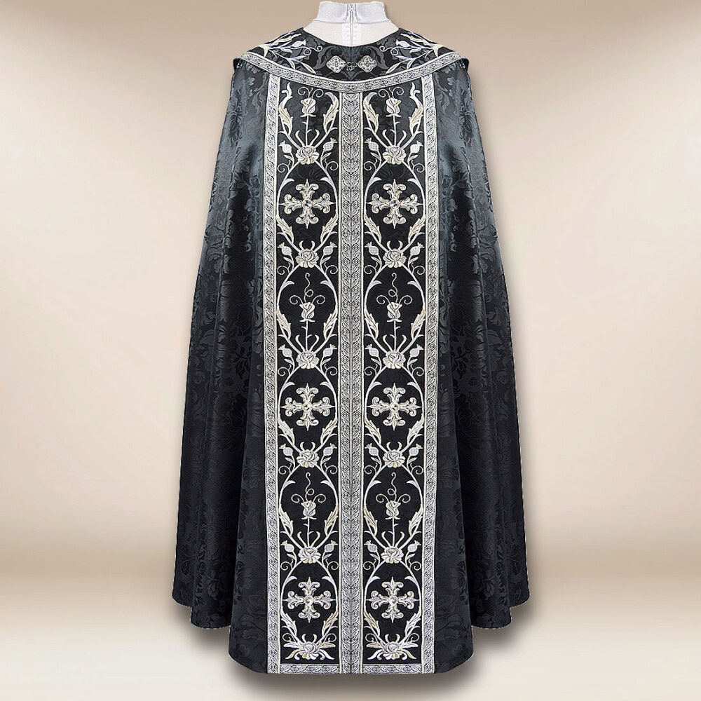Haftowana kapa liturgiczna w kolorze czarnym