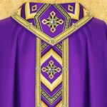Ornat haftowany "Moderno Carisma"