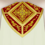 Kapa liturgiczna ecru z bordowymi galonami