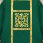 Dalmatyka liturgiczna zielona haftowana