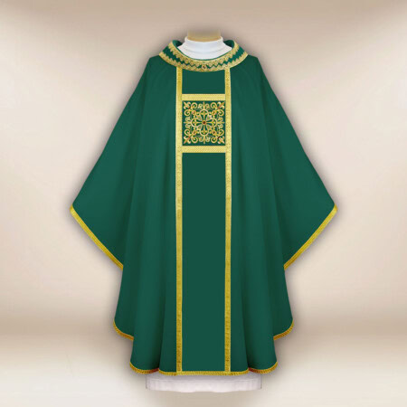 Ornat liturgiczny zielony haftowany z pasem