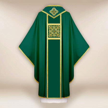 Ornat liturgiczny zielony haftowany z pasem