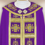 Kapa liturgiczna fioletowa haftowana z krzyżami