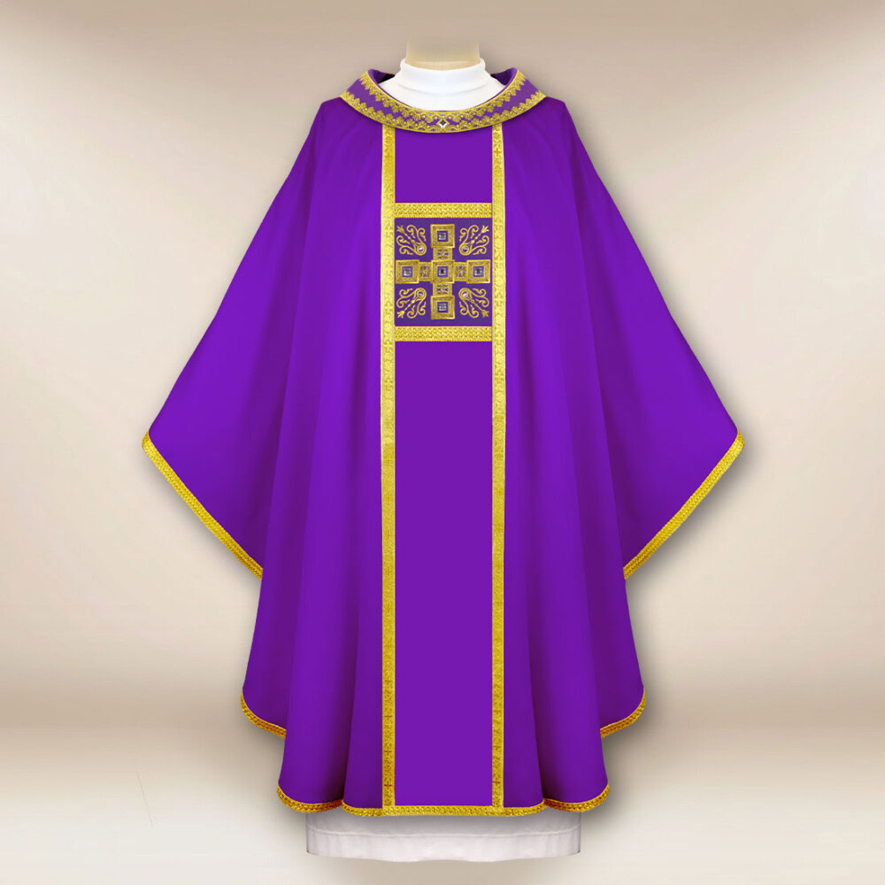 Haftowany ornat liturgiczny