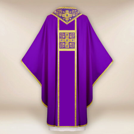 Haftowany ornat liturgiczny
