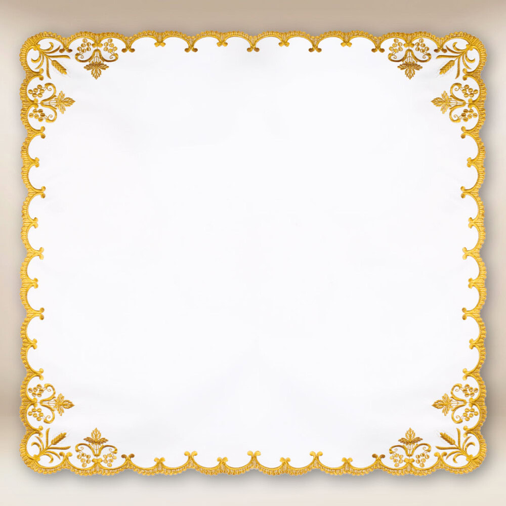 Serweta haftowana 95cm x 95cm ze złotym haftem Serweta haftowana 95cm x 95cm ze złotym haftem
