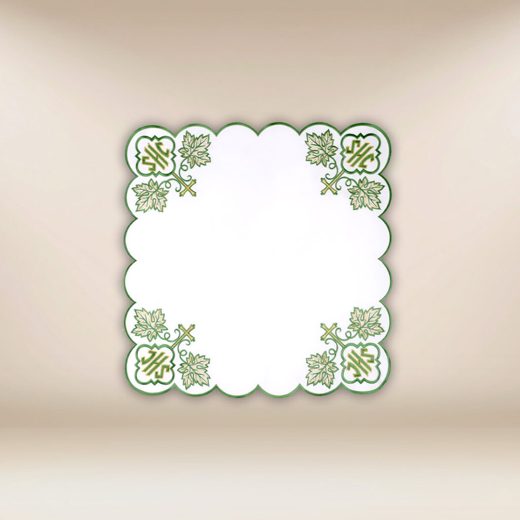 Serwetka haftowana “IHS Zielony” 110×110