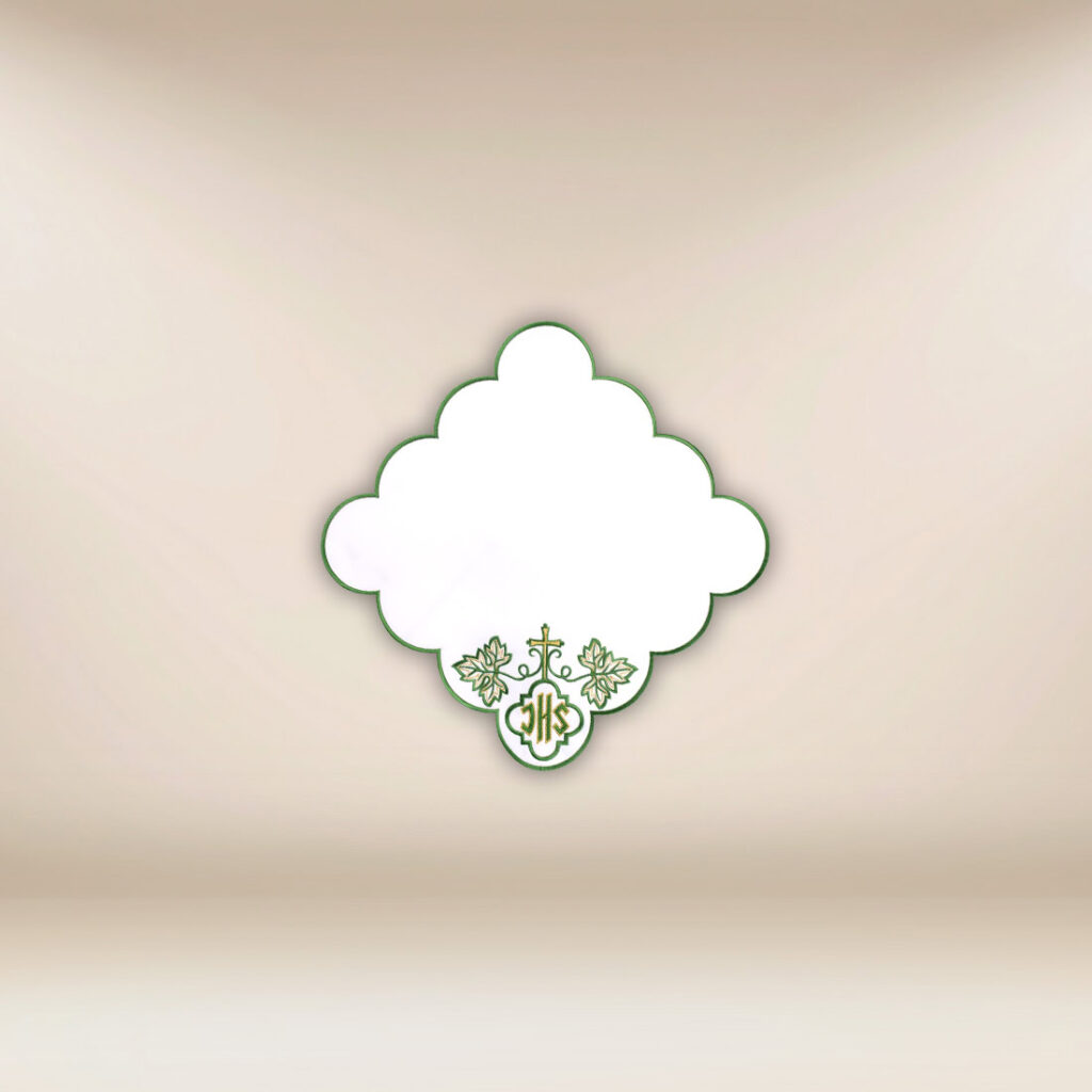 Serwetka haftowana “IHS Zielony” 110×110