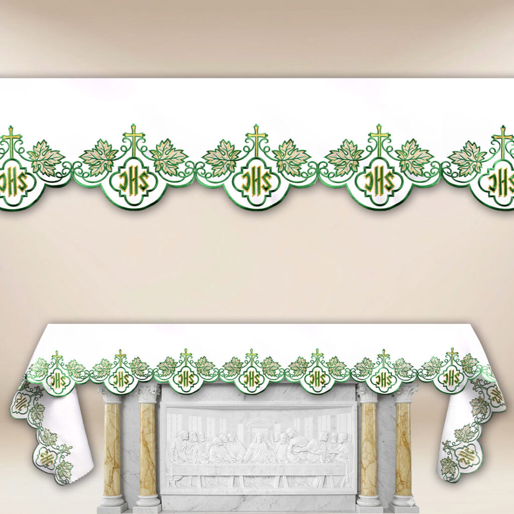 Serwetka haftowana “IHS Zielony” 110×110