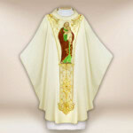 Liturgiczny ornat haftowany z wizerunkiem Św. Józefa