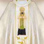 Ornat haftowany Św. Jan Maria Vianney