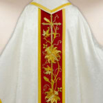 Ornat haftowany „Classico Bianco”