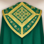 Haftowana kapa liturgiczna zielona