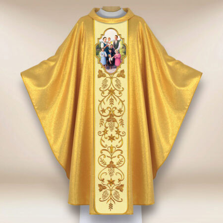 Ornat haftowany z wizerunkiem  fotograficznym „Rodzina Ulmów”