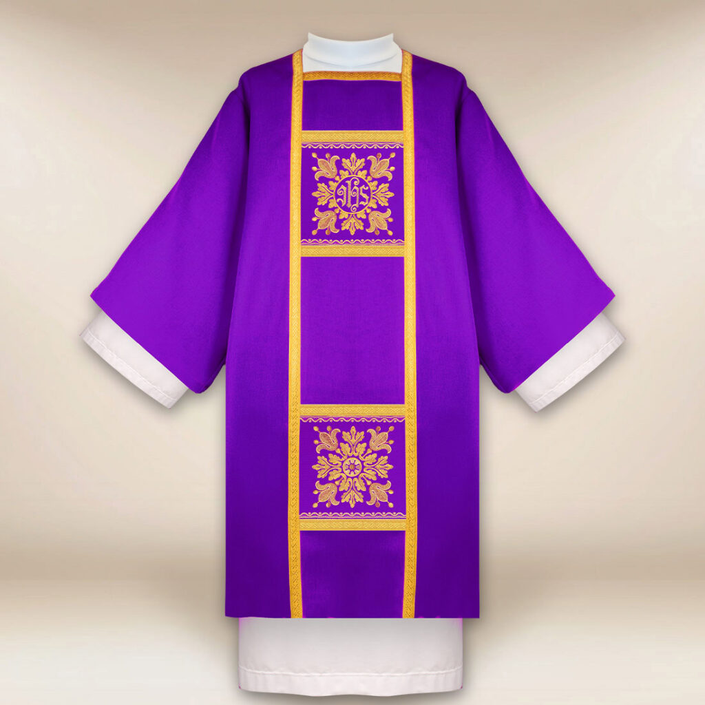 Dalmatyka liturgiczna fioletowa haftowana